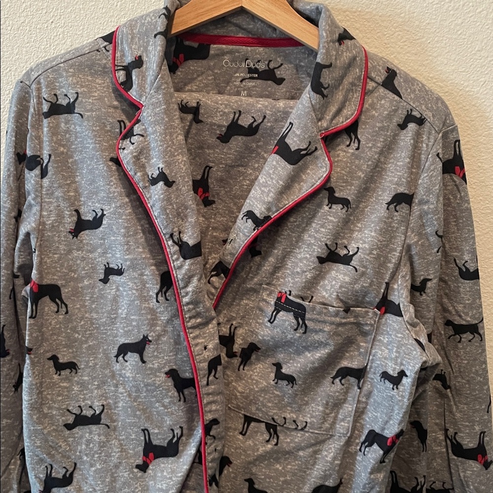 Cuddl Duds Gray Pajama Set with Black Dog Print - Picture 6 of 7